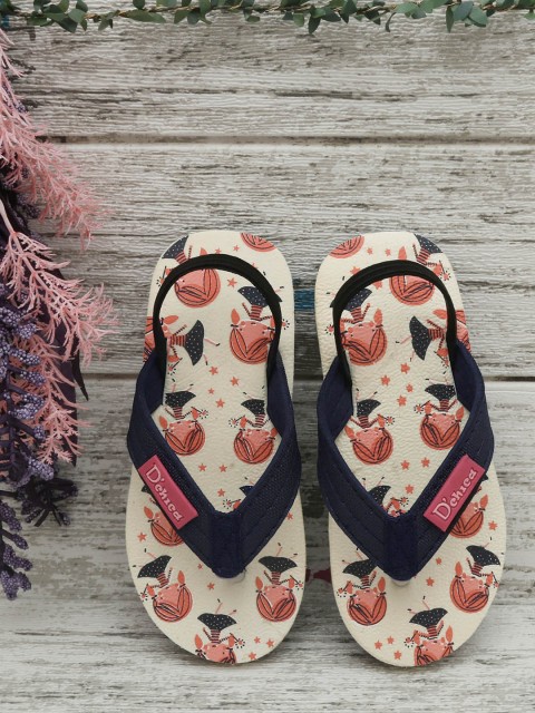

DChica Girls Navy Blue & Pink Printed Thong Flip-Flops