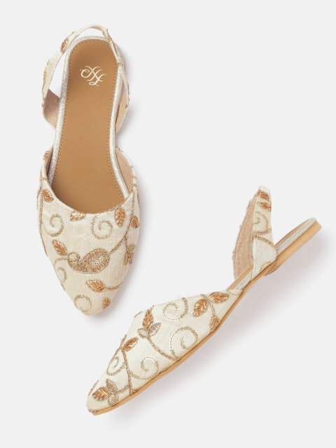 

House of Pataudi Women Cream-Coloured & Gold-Toned Embroidered Pointed Toe Flats