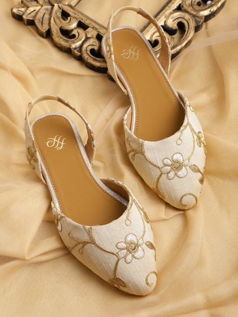 

House of Pataudi Women Light Beige & Gold-Toned Woven Design Handcrafted Flats