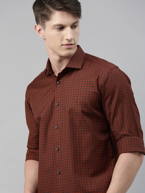

Louis Philippe Sport Men Brown & Black Slim Fit Checked Casual Shirt