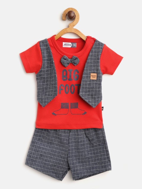 

Moms Love Infant Boys Red & Navy Blue Pure Cotton Printed T-shirt with Checked Shorts