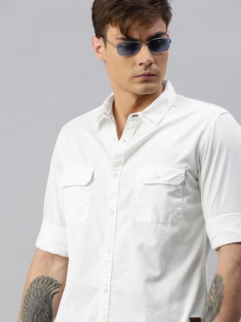 

The Roadster Lifestyle Co Men White Pure Cotton Casual Shirt