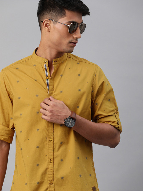

The Roadster Lifestyle Co Men Mustard Yellow Printed Regular Fit Pure Cotton Casual Shirt