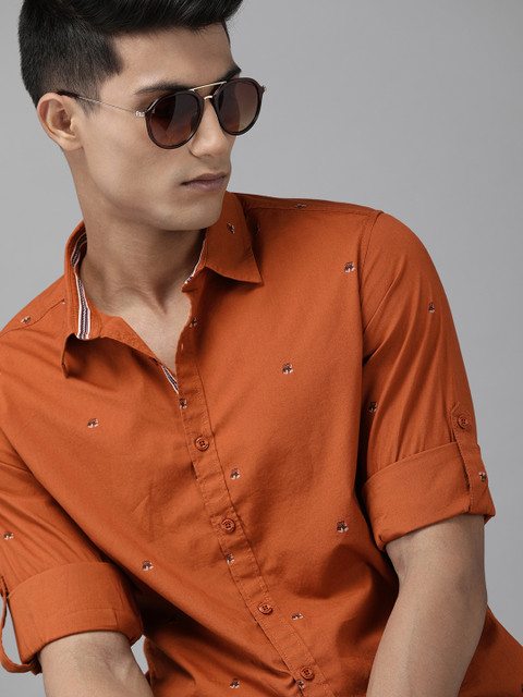 

The Roadster Lifestyle Co Men Orange ALONSO AOP Regular Fit Pure Cotton Printed Casual Shirt