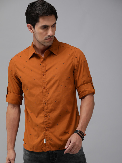 

The Roadster Lifestyle Co Men Orange Regular Fit Printed Casual Shirt