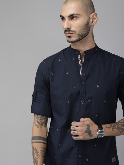 

The Roadster Lifestyle Co Men Navy Blue Regular Fit Printed Casual Shirt