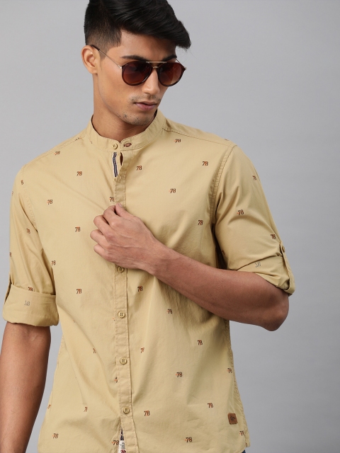

The Roadster Lifestyle Co Men Beige Pure Cotton Printed Casual Shirt