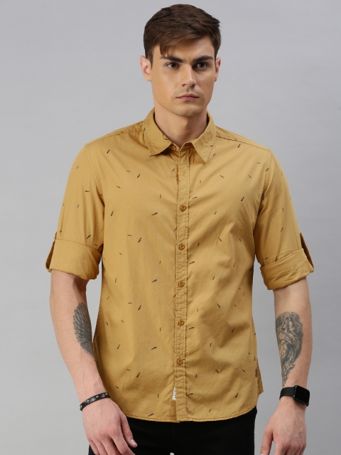 

The Roadster Lifestyle Co Men Brown & Black Regular Fit Printed Casual Shirt