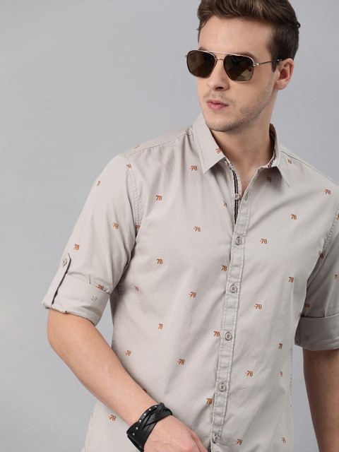 

Roadster Men Grey Printed Regular Fit Pure Cotton Casual Shirt