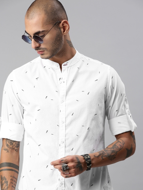 

The Roadster Lifestyle Co Men White Regular Fit Printed Casual Shirt