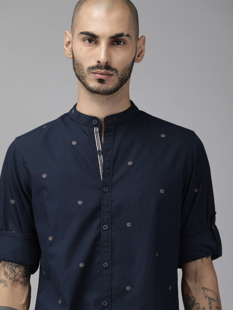 

The Roadster Lifestyle Co Men Navy Blue Regular Fit Printed Casual Shirt