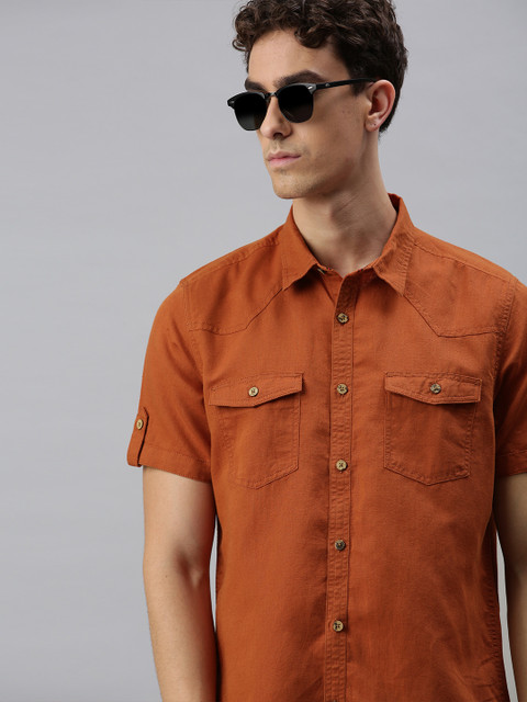 

The Roadster Lifestyle Co Men Orange Regular Fit Solid Casual Shirt