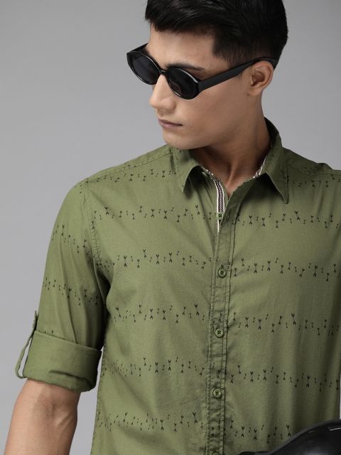 

Roadster Men Olive Green & Black Regular Fit Printed Casual Shirt