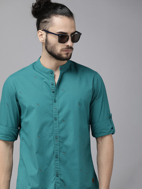 

The Roadster Lifestyle Co Men Teal Blue Printed Solid Casual Shirt