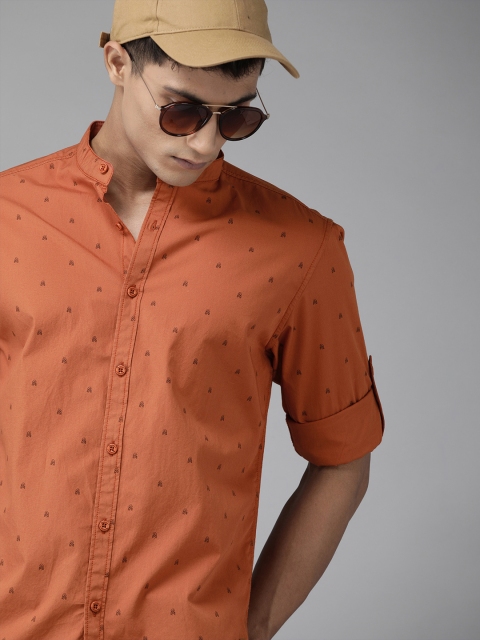 

The Roadster Lifestyle Co Men Orange & Black Regular Fit Printed Casual Shirt