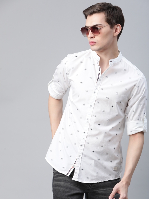 

Roadster Men White & Black Regular Fit Printed Casual Shirt