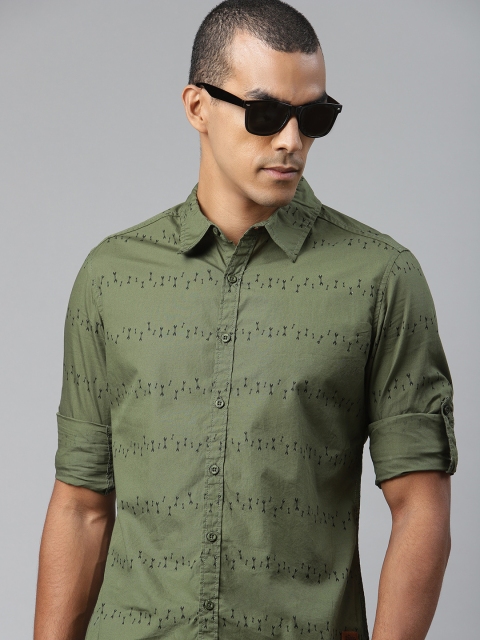 

The Roadster Lifestyle Co Men Olive Green & Black Regular Fit Printed Casual Shirt