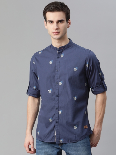 

The Roadster Lifestyle Co Men Navy Blue & White Printed Pure Cotton Casual Shirt