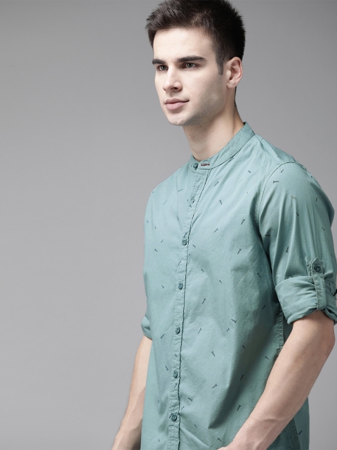 

The Roadster Lifestyle Co Men Green Pure Cotton Regular Fit Printed Casual Shirt