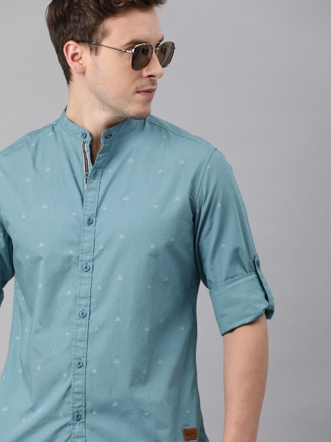 

The Roadster Lifestyle Co Men Blue Printed Casual Shirt