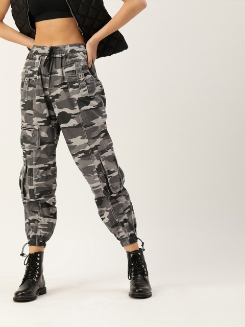 

QUIERO Women Grey & Beige Regular Fit Camouflage Printed Cargos