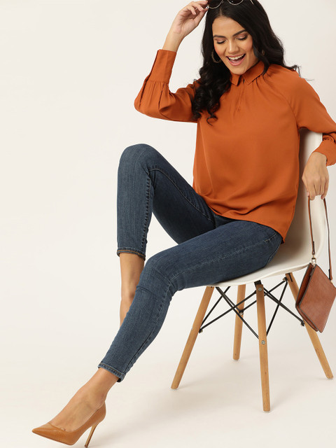 

DressBerry Rust Orange Solid Keyhole Neck Regular Top