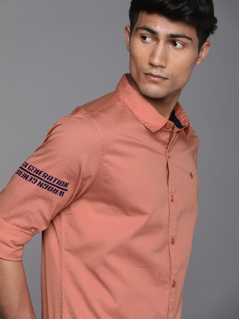 

WROGN Men Pink Solid Slim Fit Casual Shirt