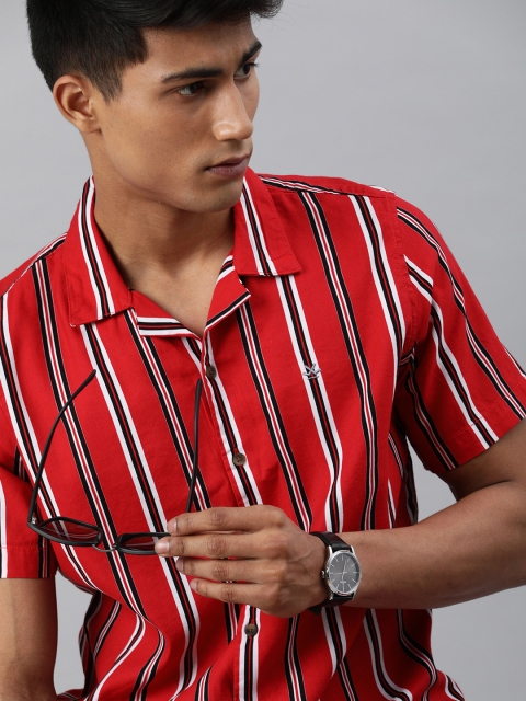 

WROGN Men Red & Black Regular Fit Striped Casual Shirt