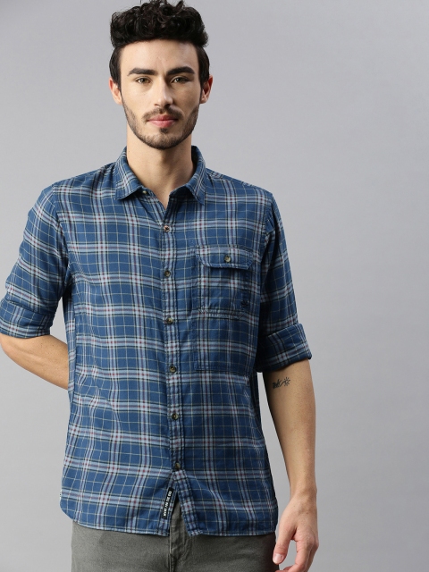 

WROGN Men Teal Blue & Red Slim Fit Checked Casual Shirt