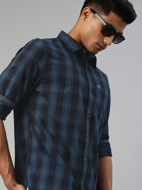 

WROGN Men Navy Blue Slim Fit Checked Casual Shirt