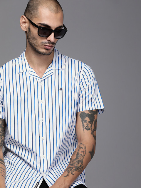 

WROGN Men White & Blue Slim Fit Striped Casual Shirt