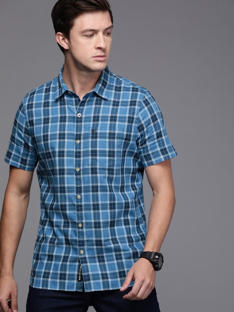 

WROGN Men Teal Blue & White Slim Fit Checked Casual Shirt