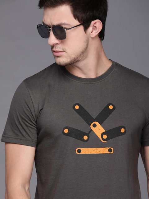 

WROGN Men Charcoal Printed Slim Fit Round Neck T-shirt