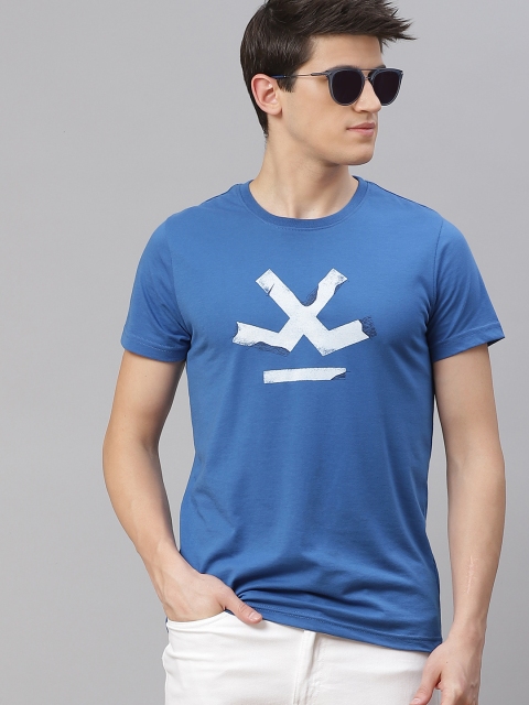 

WROGN Men Blue & White Brand Logo Printed Slim Fit T-shirt