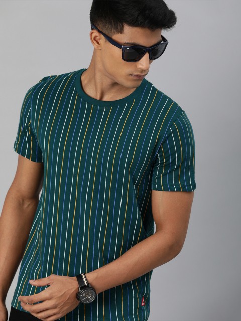 

WROGN Men Green White Striped Pure Cotton Slim Fit Round Neck Pure Cotton T-shirt