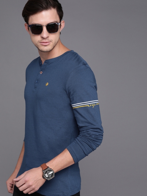 

WROGN Men Navy Blue Solid Slim Fit Henley Neck T-shirt