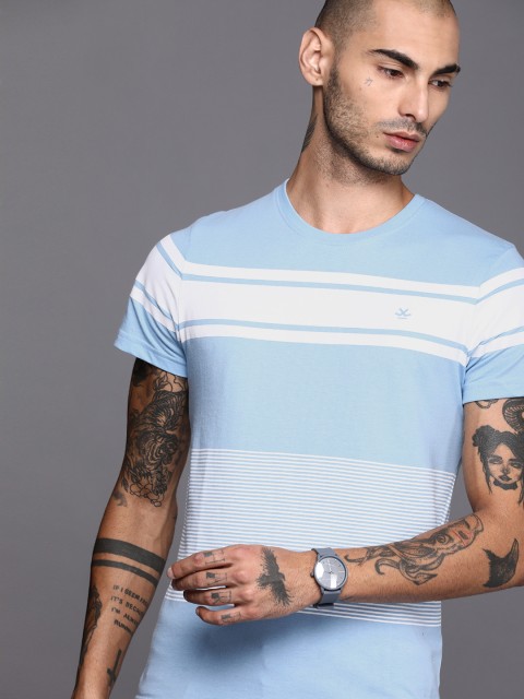 

WROGN Men Navy Blue Striped Round Neck T-shirt