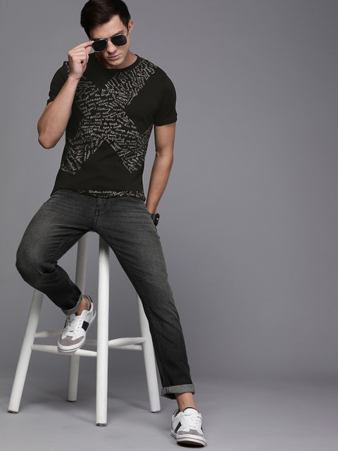 

WROGN Men Black Printed Round Neck Pure Cotton T-shirt