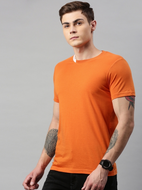 

WROGN Men Rust Solid Slim Fit Round Neck T-shirt