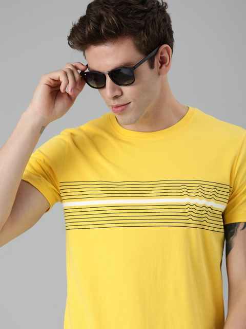 

WROGN Men Yellow & Blue Slim Fit Striped Round Neck T-shirt