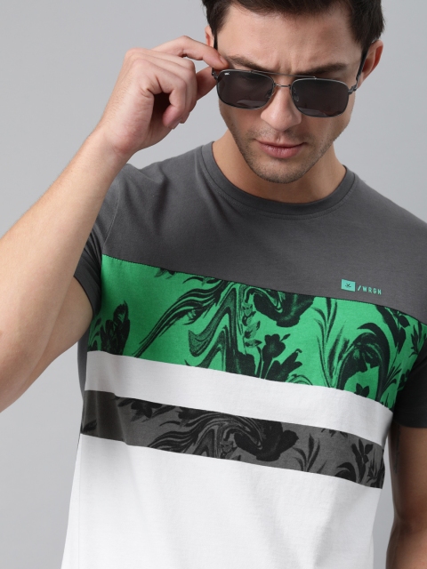 

WROGN Men Grey White Colourblocked Slim Fit Pure Cotton T-shirt