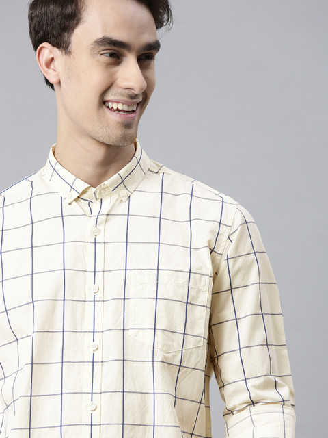 

Mast & Harbour Men Cream-Coloured & Blue Regular Fit Checked Casual Shirt
