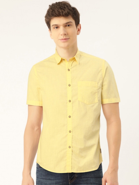 

Flying Machine Men Yellow Regular Fit Solid Casual Shirt