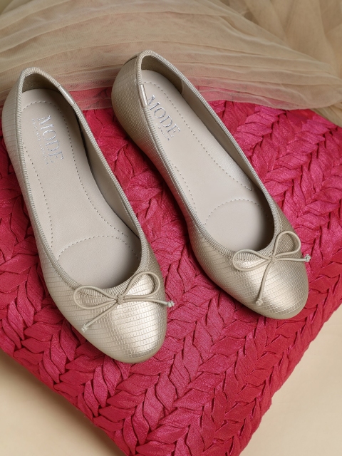 

Mode by Red Tape Women Gold-Toned Textured Ballerinas