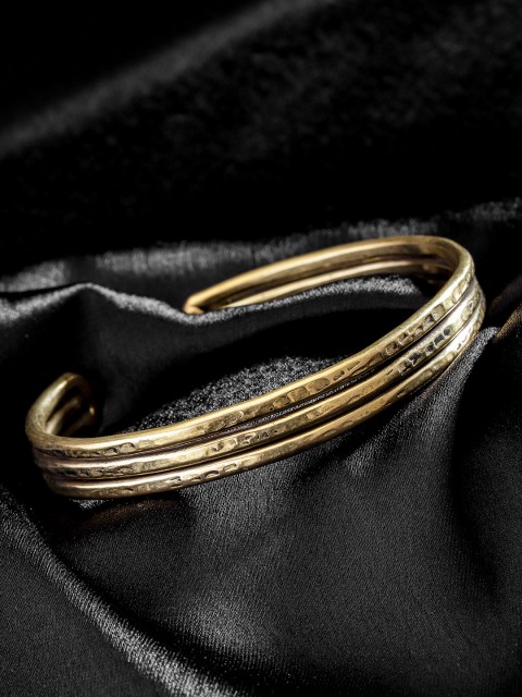 

DIVA WALK EXCLUSIVE Antique Gold-Plated Handcrafted Striped Cuff Bracelet