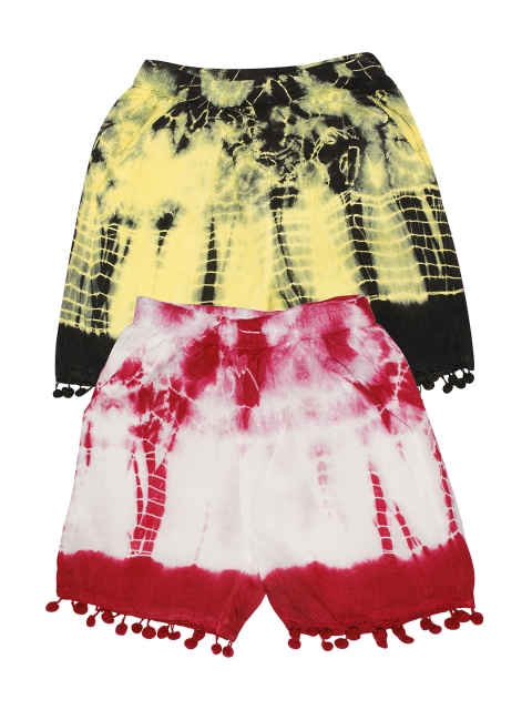 

KiddoPanti Girls Pack Of 2 Red & Yellow Tie & Dye Regular Fit Hot Pants