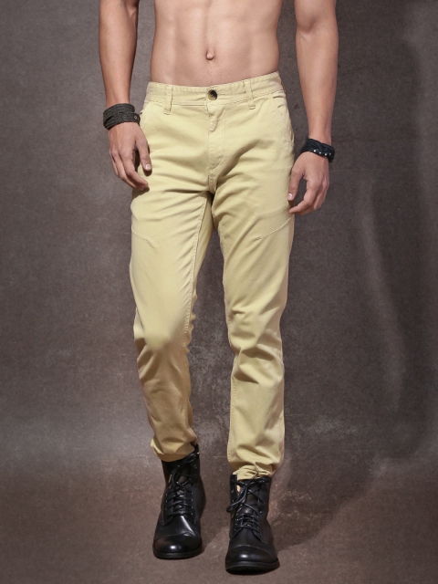 

Roadster Men Khaki Flat-Front Slim Fit Trousers