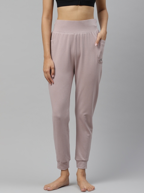 

HRX By Hrithik Roshan Women Gallnut Tappered Fit Bio-Wash Antimicrobial Yoga Track Pants, Mauve