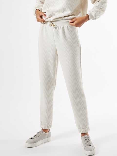 

DOROTHY PERKINS Women White Chevron Patterned Joggers