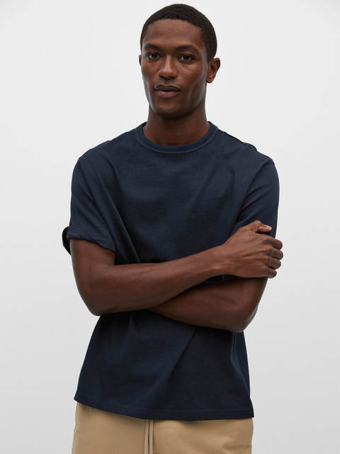 

MANGO MAN Navy Blue Relaxed Fit Sustainable Cotton Solid Round Neck T-shirt